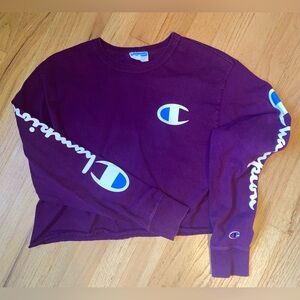 Women’s Small Cropped Champion Tee.